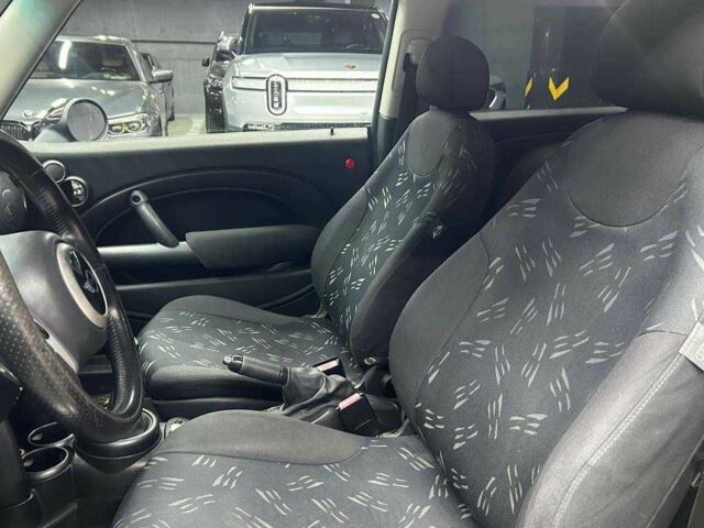 Білий Міні One, об'ємом двигуна 1.4 л та пробігом 266 тис. км за 4700 $, фото 8 на Automoto.ua