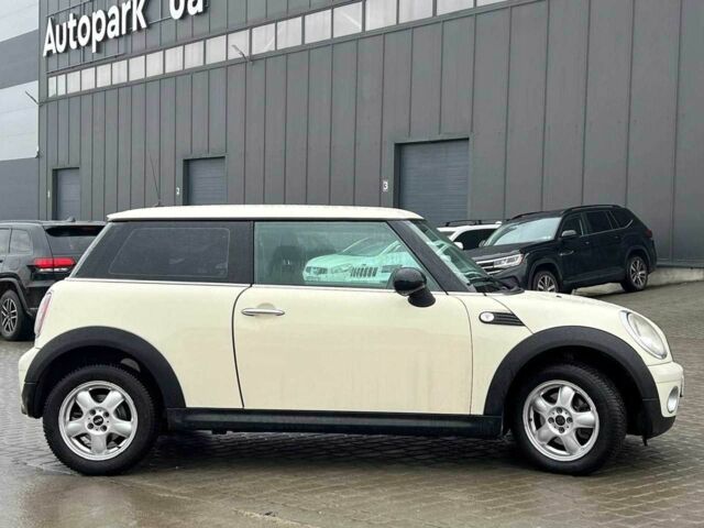 Білий Міні One, об'ємом двигуна 1.4 л та пробігом 139 тис. км за 5990 $, фото 5 на Automoto.ua