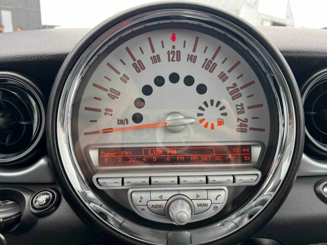 Білий Міні One, об'ємом двигуна 1.4 л та пробігом 139 тис. км за 5990 $, фото 21 на Automoto.ua