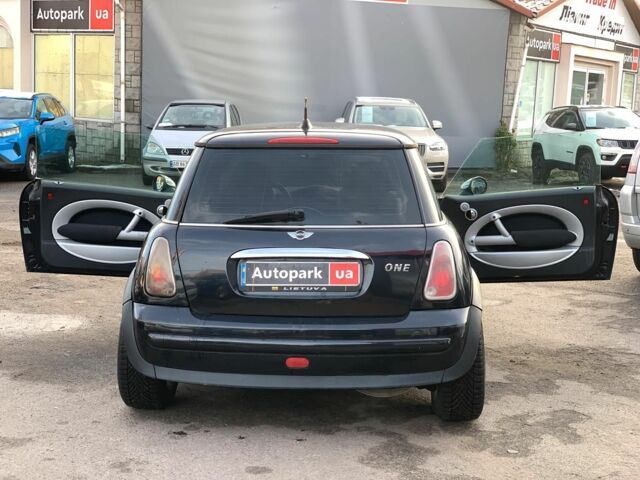 Черный Мини Ван, объемом двигателя 14 л и пробегом 220 тыс. км за 4490 $, фото 21 на Automoto.ua