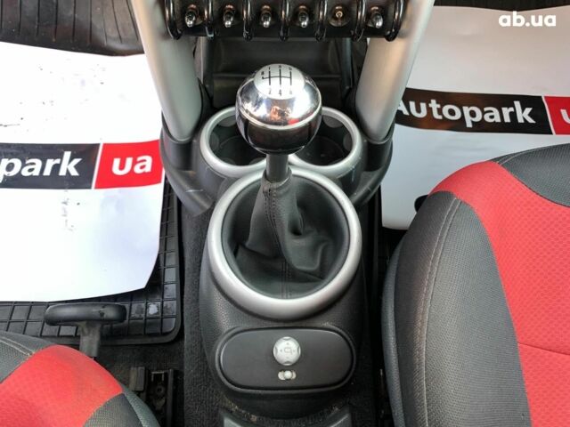 Черный Мини Ван, объемом двигателя 14 л и пробегом 220 тыс. км за 4490 $, фото 5 на Automoto.ua