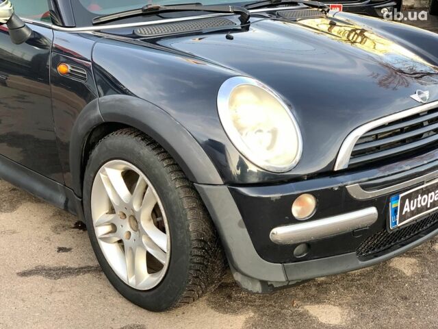 Черный Мини Ван, объемом двигателя 14 л и пробегом 220 тыс. км за 4490 $, фото 20 на Automoto.ua