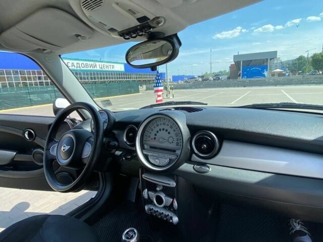 Черный Мини Ван, объемом двигателя 1.4 л и пробегом 231 тыс. км за 6500 $, фото 10 на Automoto.ua