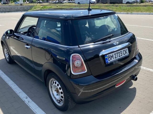 Черный Мини Ван, объемом двигателя 1.4 л и пробегом 231 тыс. км за 6500 $, фото 4 на Automoto.ua