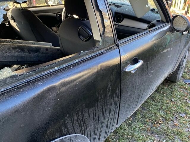 Чорний Міні One, об'ємом двигуна 1.6 л та пробігом 197 тис. км за 3000 $, фото 1 на Automoto.ua