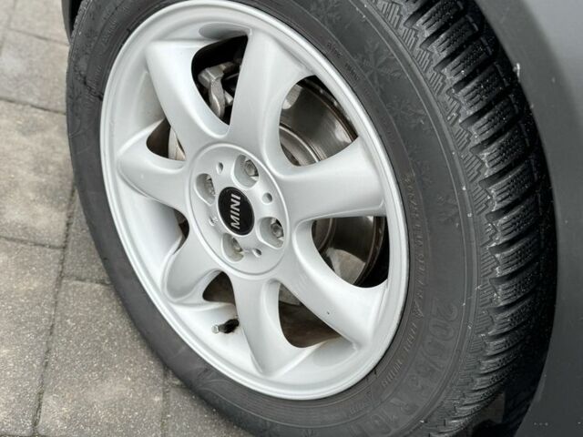 Чорний Міні One, об'ємом двигуна 1.4 л та пробігом 204 тис. км за 4850 $, фото 4 на Automoto.ua