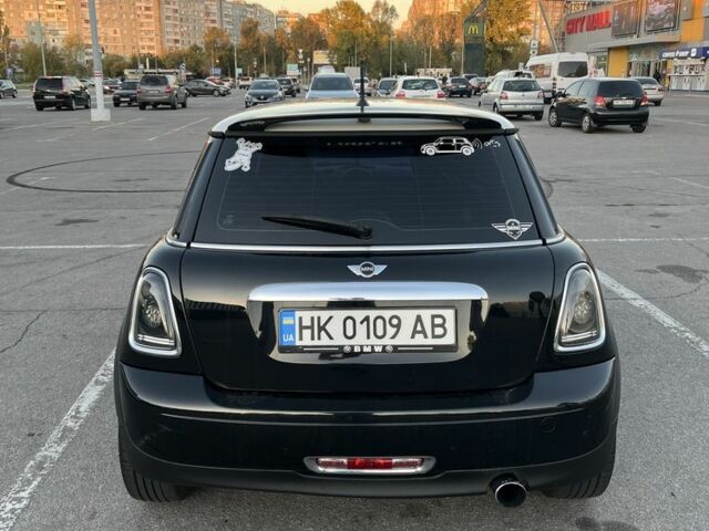 Черный Мини Ван, объемом двигателя 1.4 л и пробегом 173 тыс. км за 7500 $, фото 3 на Automoto.ua