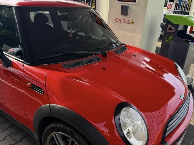 Красный Мини Ван, объемом двигателя 1.6 л и пробегом 218 тыс. км за 4500 $, фото 5 на Automoto.ua