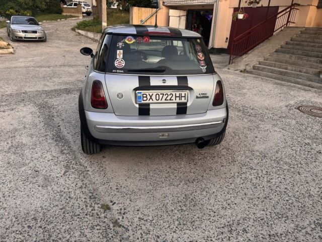 Сірий Міні One, об'ємом двигуна 1.6 л та пробігом 200 тис. км за 5009 $, фото 13 на Automoto.ua