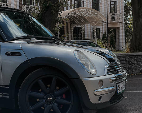 Серый Мини Ван, объемом двигателя 1.6 л и пробегом 171 тыс. км за 4800 $, фото 1 на Automoto.ua