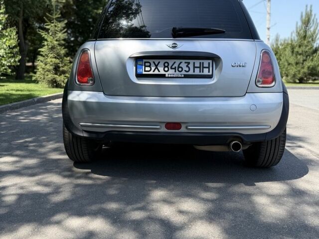 Серый Мини Ван, объемом двигателя 1.6 л и пробегом 217 тыс. км за 4100 $, фото 4 на Automoto.ua