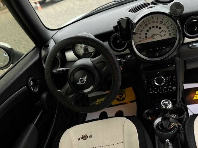 Сірий Міні One, об'ємом двигуна 1.6 л та пробігом 267 тис. км за 9700 $, фото 12 на Automoto.ua
