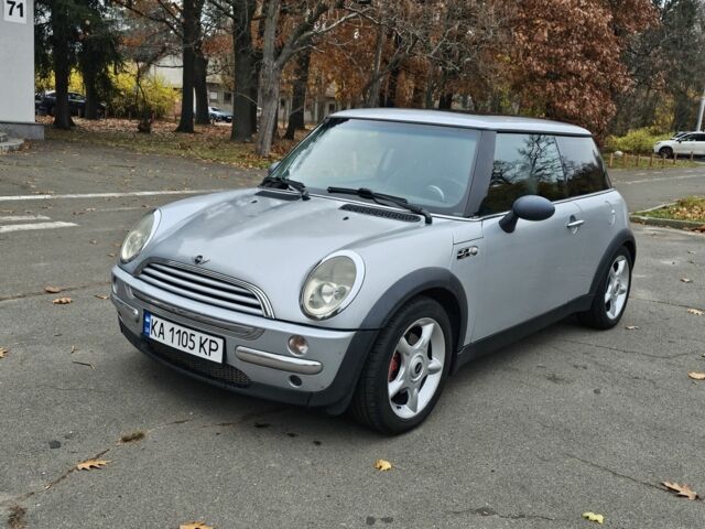 Серый Мини Ван, объемом двигателя 1.6 л и пробегом 200 тыс. км за 3500 $, фото 10 на Automoto.ua