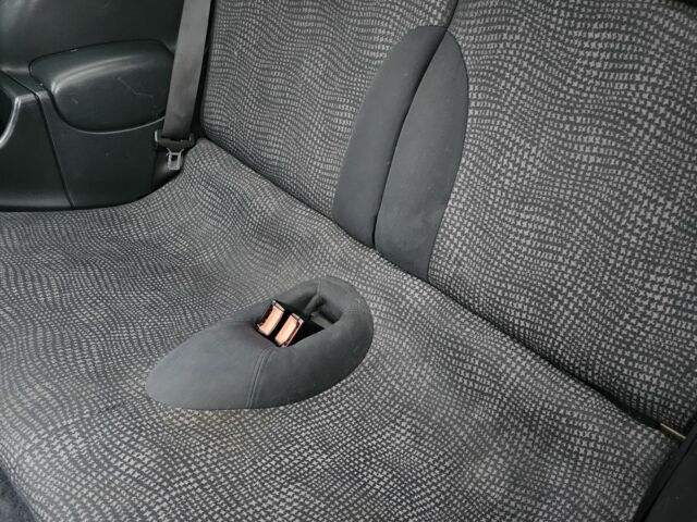 Серый Мини Ван, объемом двигателя 1.6 л и пробегом 200 тыс. км за 3500 $, фото 15 на Automoto.ua