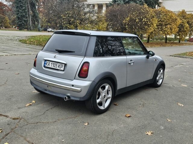 Серый Мини Ван, объемом двигателя 1.6 л и пробегом 200 тыс. км за 3500 $, фото 4 на Automoto.ua