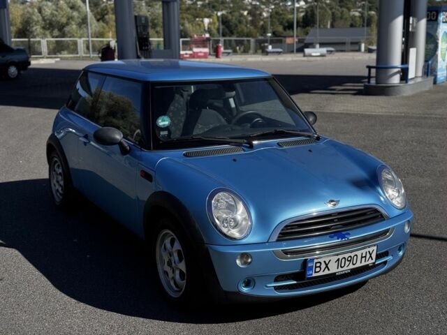 Синий Мини Ван, объемом двигателя 1.6 л и пробегом 240 тыс. км за 4999 $, фото 4 на Automoto.ua