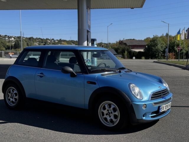 Синий Мини Ван, объемом двигателя 1.6 л и пробегом 240 тыс. км за 4999 $, фото 5 на Automoto.ua