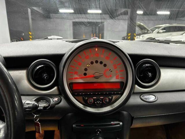 Синій Міні One, об'ємом двигуна 1.6 л та пробігом 243 тис. км за 7500 $, фото 16 на Automoto.ua