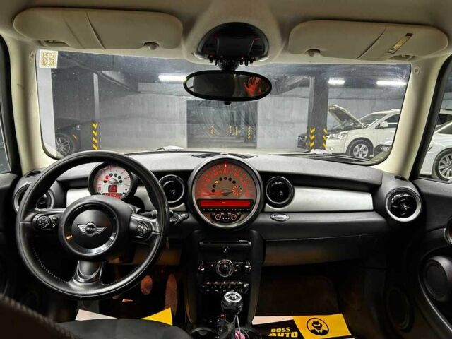 Синій Міні One, об'ємом двигуна 1.6 л та пробігом 243 тис. км за 7500 $, фото 12 на Automoto.ua