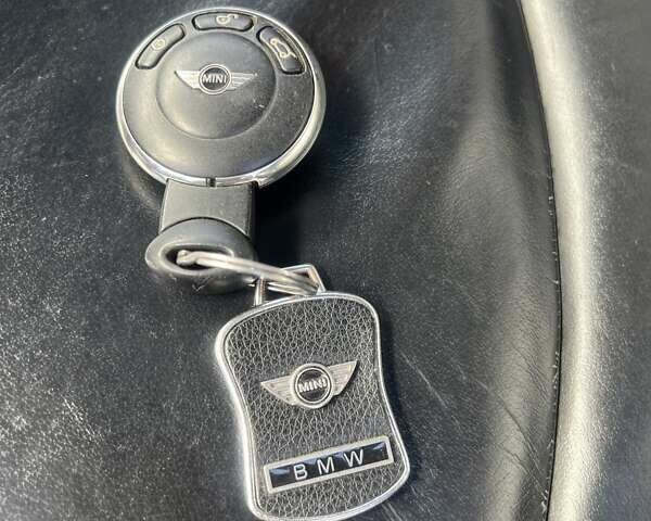 Белый Мини Пейсмен, объемом двигателя 1.6 л и пробегом 145 тыс. км за 11999 $, фото 19 на Automoto.ua