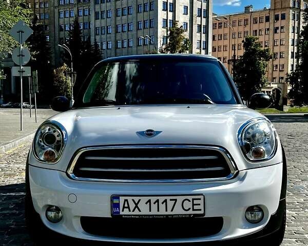 Белый Мини Пейсмен, объемом двигателя 2 л и пробегом 163 тыс. км за 14200 $, фото 4 на Automoto.ua