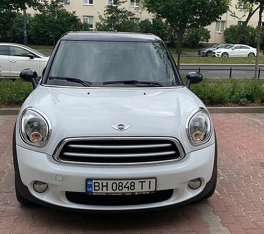 Белый Мини Пейсмен, объемом двигателя 2 л и пробегом 176 тыс. км за 10500 $, фото 2 на Automoto.ua