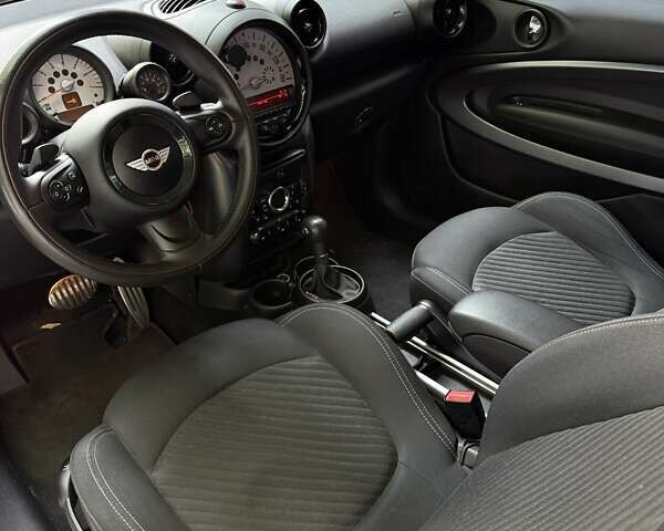 Білий Міні Пейсмен, об'ємом двигуна 2 л та пробігом 145 тис. км за 11400 $, фото 10 на Automoto.ua