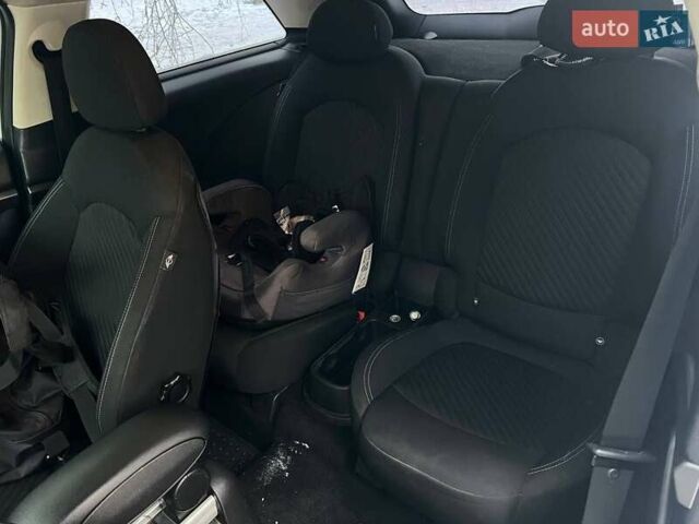 Білий Міні Пейсмен, об'ємом двигуна 2 л та пробігом 150 тис. км за 13500 $, фото 10 на Automoto.ua