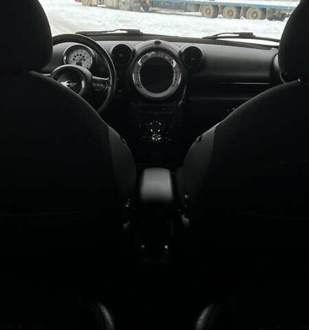 Чорний Міні Пейсмен, об'ємом двигуна 2 л та пробігом 170 тис. км за 12500 $, фото 41 на Automoto.ua