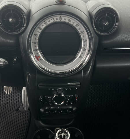 Чорний Міні Пейсмен, об'ємом двигуна 2 л та пробігом 170 тис. км за 12500 $, фото 21 на Automoto.ua