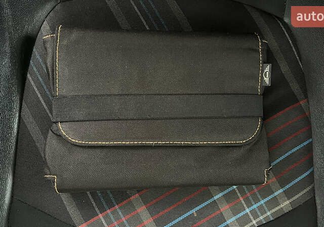 Чорний Міні Пейсмен, об'ємом двигуна 2 л та пробігом 170 тис. км за 12500 $, фото 42 на Automoto.ua