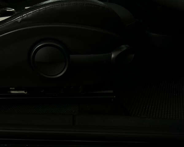 Чорний Міні Пейсмен, об'ємом двигуна 2 л та пробігом 170 тис. км за 12500 $, фото 49 на Automoto.ua