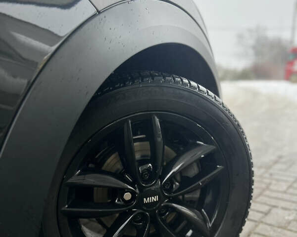 Чорний Міні Пейсмен, об'ємом двигуна 2 л та пробігом 170 тис. км за 12500 $, фото 10 на Automoto.ua