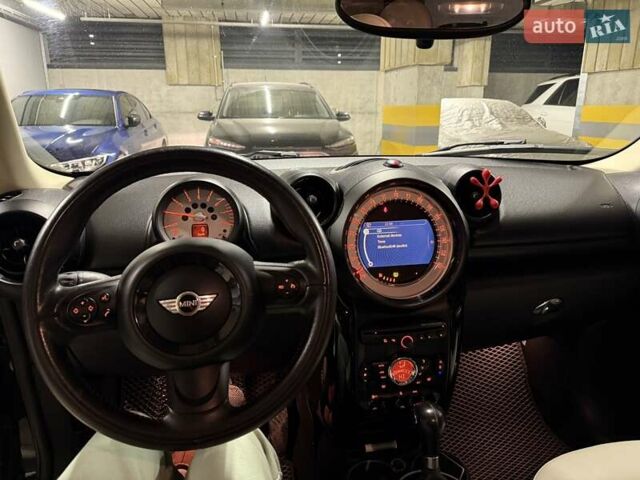 Чорний Міні Пейсмен, об'ємом двигуна 1.6 л та пробігом 202 тис. км за 10000 $, фото 2 на Automoto.ua