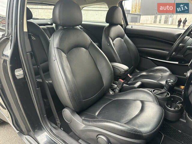 Черный Мини Пейсмен, объемом двигателя 1.6 л и пробегом 98 тыс. км за 10900 $, фото 22 на Automoto.ua