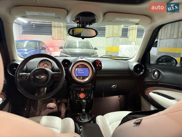 Чорний Міні Пейсмен, об'ємом двигуна 1.6 л та пробігом 202 тис. км за 10000 $, фото 11 на Automoto.ua