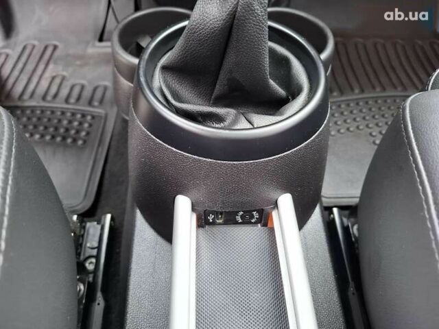 Мини Пейсмен, объемом двигателя 1.6 л и пробегом 139 тыс. км за 9999 $, фото 20 на Automoto.ua
