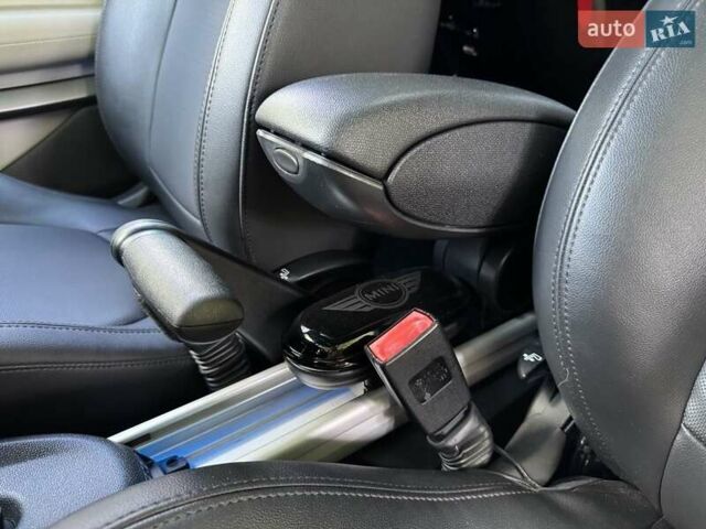 Синій Міні Пейсмен, об'ємом двигуна 1.6 л та пробігом 151 тис. км за 13242 $, фото 18 на Automoto.ua