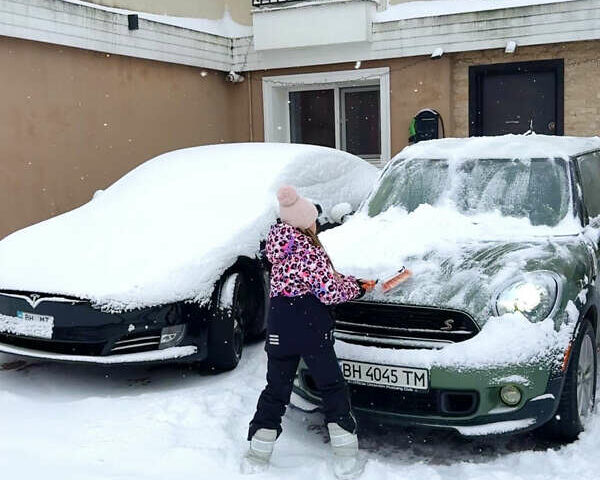 Зеленый Мини Пейсмен, объемом двигателя 1.6 л и пробегом 105 тыс. км за 12500 $, фото 2 на Automoto.ua