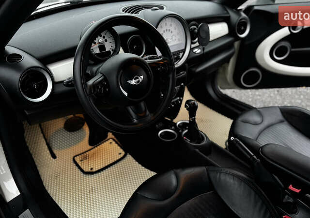 Бежевый Мини Roadster, объемом двигателя 1.6 л и пробегом 129 тыс. км за 13500 $, фото 22 на Automoto.ua