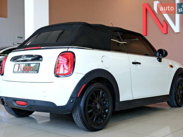 Бежевый Мини Convertible, объемом двигателя 1.5 л и пробегом 50 тыс. км за 11900 $, фото 23 на Automoto.ua