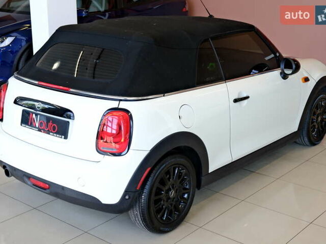 Бежевый Мини Convertible, объемом двигателя 1.5 л и пробегом 50 тыс. км за 11900 $, фото 22 на Automoto.ua