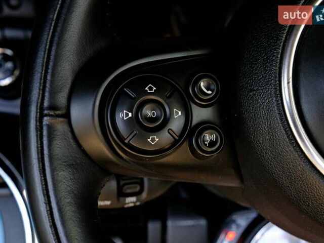 Бежевый Мини Convertible, объемом двигателя 1.5 л и пробегом 50 тыс. км за 11900 $, фото 32 на Automoto.ua