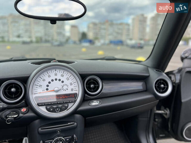 Черный Мини Convertible, объемом двигателя 1.6 л и пробегом 121 тыс. км за 9500 $, фото 48 на Automoto.ua