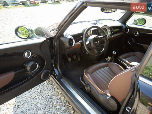 Черный Мини Convertible, объемом двигателя 1.6 л и пробегом 85 тыс. км за 13800 $, фото 15 на Automoto.ua