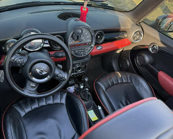 Черный Мини Convertible, объемом двигателя 1.6 л и пробегом 89 тыс. км за 10000 $, фото 19 на Automoto.ua
