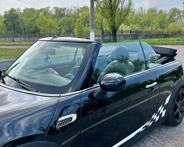 Черный Мини Convertible, объемом двигателя 1.5 л и пробегом 131 тыс. км за 18600 $, фото 6 на Automoto.ua