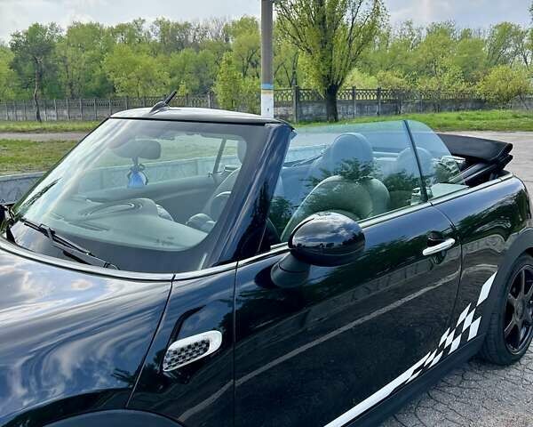 Чорний Міні Convertible, об'ємом двигуна 1.5 л та пробігом 131 тис. км за 18600 $, фото 6 на Automoto.ua