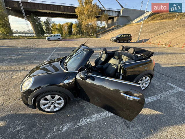 Черный Мини Convertible, объемом двигателя 2 л и пробегом 71 тыс. км за 16000 $, фото 8 на Automoto.ua