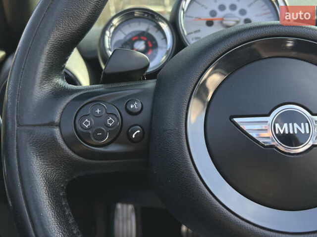 Коричневый Мини Convertible, объемом двигателя 1.6 л и пробегом 144 тыс. км за 9850 $, фото 18 на Automoto.ua